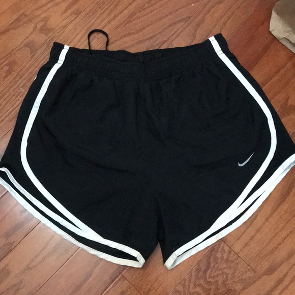 nike shorts poshmark